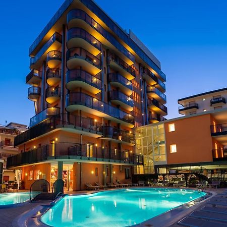 Hotel Sheila Lido di Jesolo Bagian luar foto