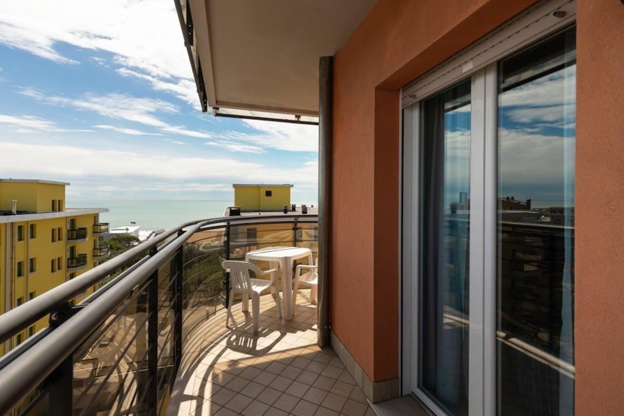 Hotel Sheila Lido di Jesolo Bagian luar foto