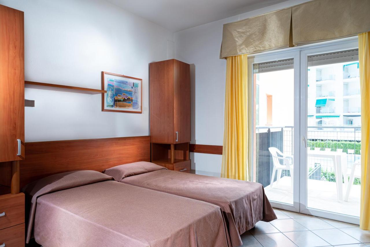 Hotel Sheila Lido di Jesolo Bagian luar foto
