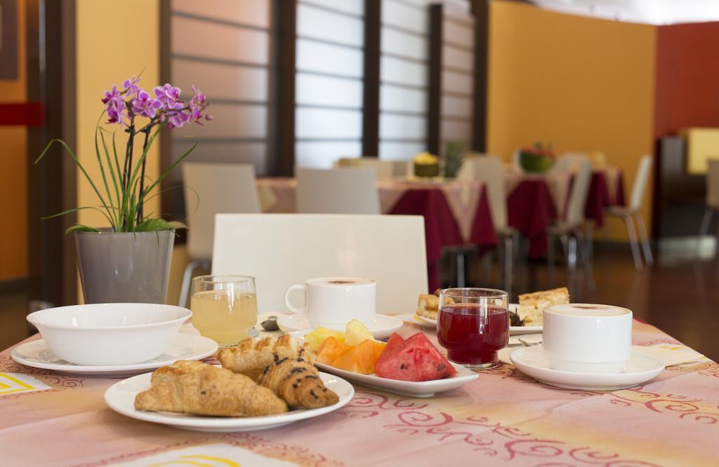 Hotel Sheila Lido di Jesolo Bagian luar foto